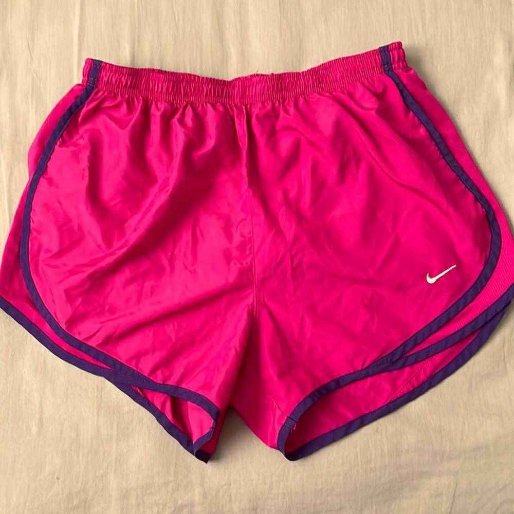 Nike Dry- Fit Never worn! Beautiful purple color (looks pink in pics)